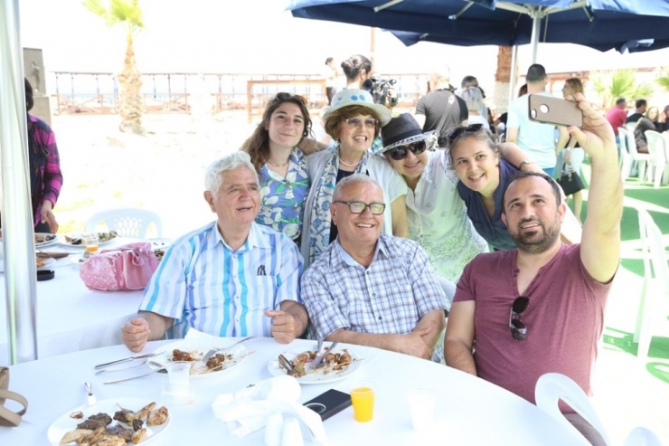 Gaü Geleneksel 1 Mayıs Pikniği Gerçekleşti