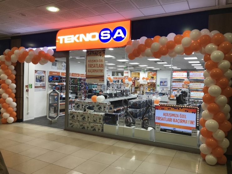Teknosa’dan Ege’ye 1 Günde 2 Mağaza