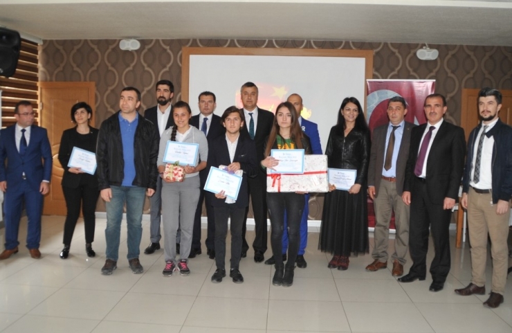 “Otizm Farkındalığı Afiş Yarışması" Ödül Töreni