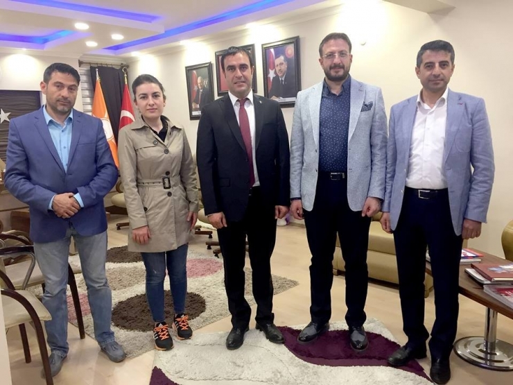 Ak Parti Aday Adayı Arif Karadağ, İlçe Teşkilatlarını Geziyor