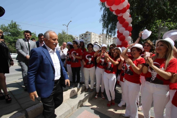 Bayraklı’da Resim Sergisi