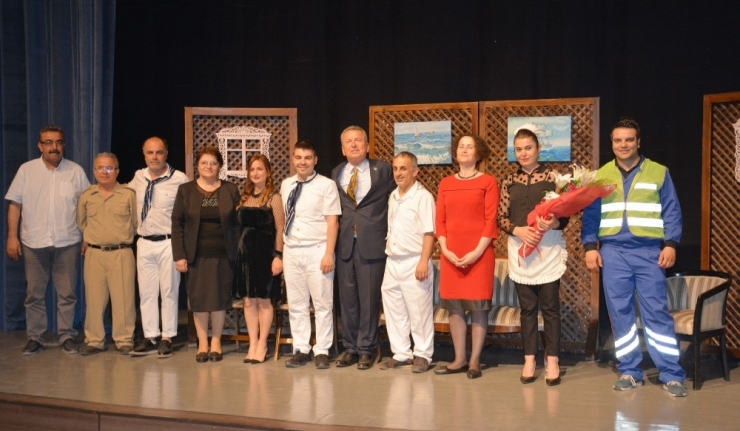 Çaycuma’da "Gemilerde Talim Var" Gösterimdeydi