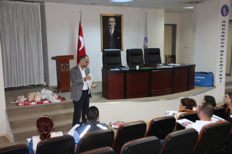 Belediye Personeline İlk Yardım Eğitimi Veriliyor