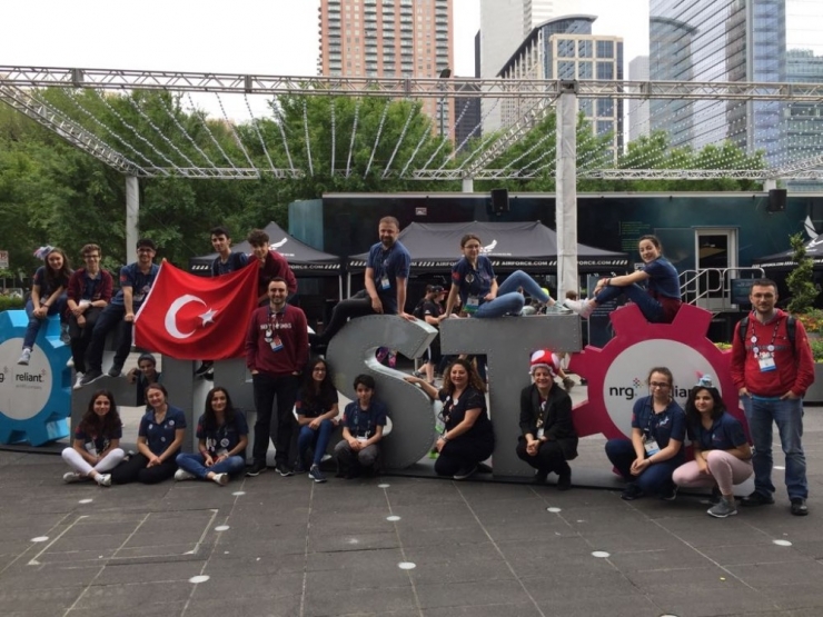 Altı Haftada Robot Üretip, Abd’de Ödül Kazandılar