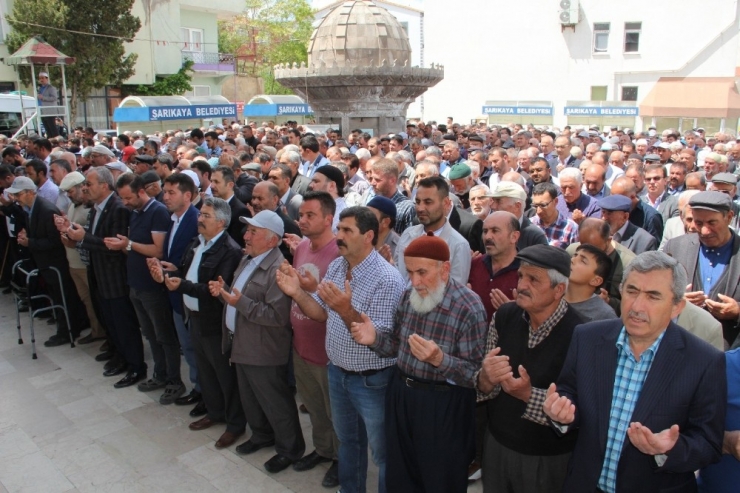 Sarıkaya’da Çiftçiler Yağmur Duasına Çıktı