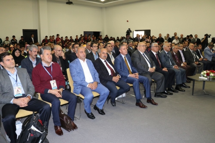 Van’da Çifte Fuar Açılışı