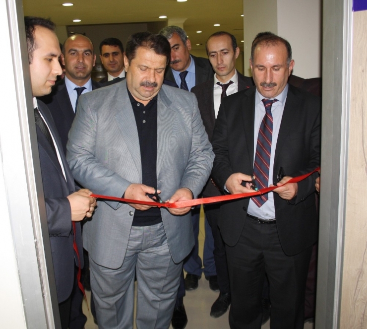 Ağrı’da E-sınav Merkezi Hizmete Açıldı