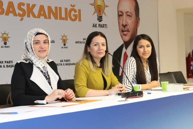 Ak Parti Kadın Kolları Seçime Hazır
