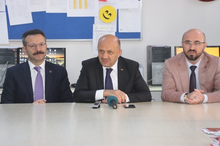 Başbakan Yardımcısı Fikri Işık: “İmam Hatiplerden Beklediğimiz Sadece Dini İlimlere Odaklanmamız Değil”