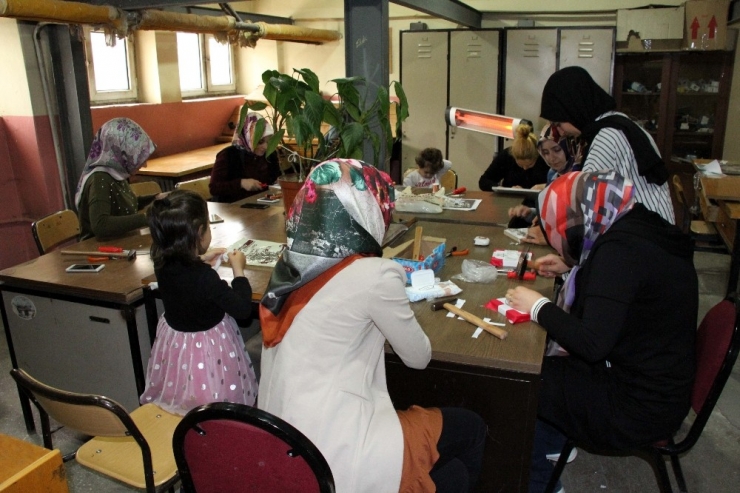 Hizan’da ‘Filografi Kursu’ Açıldı