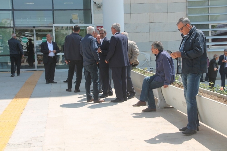 Seçim Kurullarında 100 Bin İmza Yoğunluğu