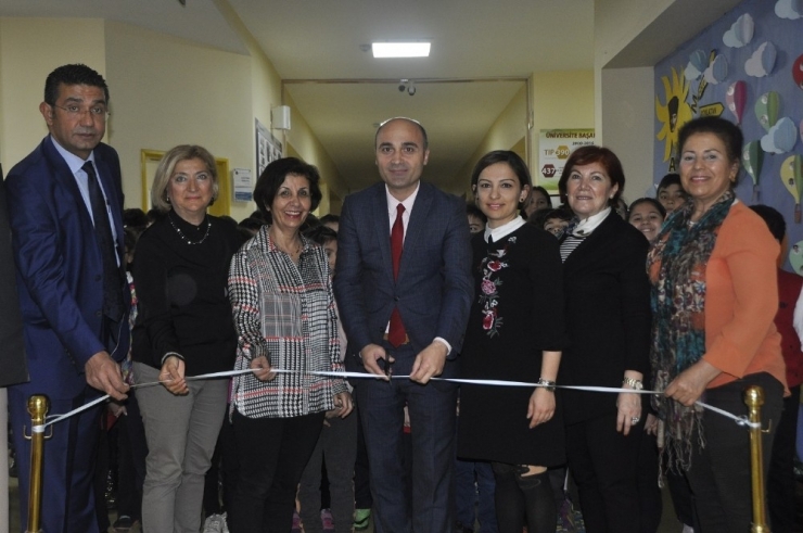 Gkv’li Minik Ressamlardan Anlamlı Sergi