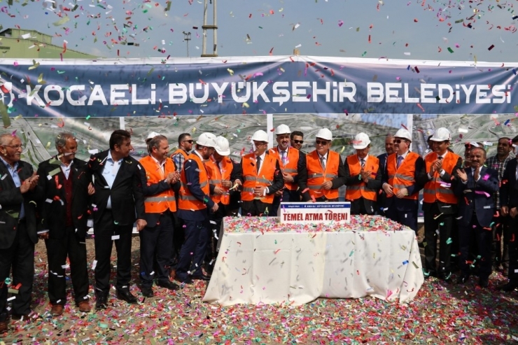 Dilovası Batı Kavşağı’nda Temel Atıldı