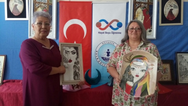 Kursiyerlerden Çini Sergisi