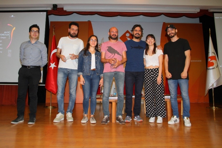 Mizah, Gençlerle Buluştu