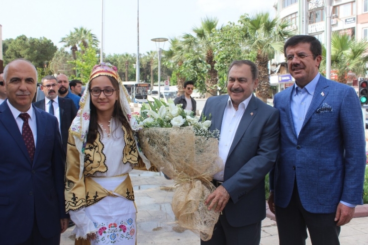 Bakan Zeybekci Türkiye’nin Kredi Notunu Düşürenlerin, Not Düşürdükleri Zamanlamalara Dikkat Çekti