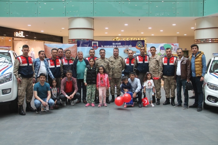 Elazığ’da ’Trafik Haftası’ Etkinliği