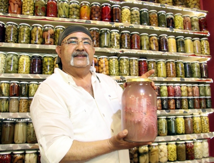 Hobi Olarak Başladığı Turşuculukta 236 Çeşide Ulaştı