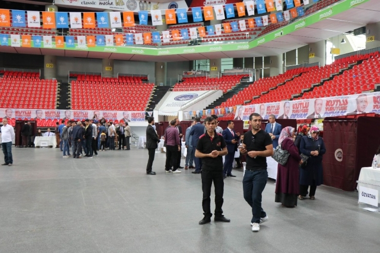 Ak Parti’de Temayül Yoklaması Yapıldı