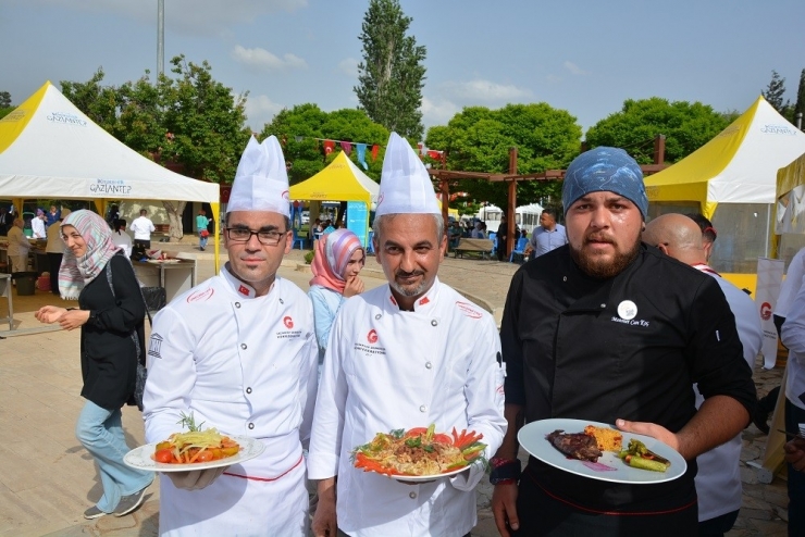Gaziantep’te Yöresel Yemekler Yarıştı