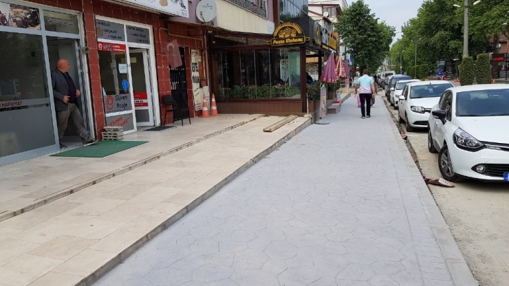 Başiskele’de Çevre Düzenleme Çalışmaları Sürüyor