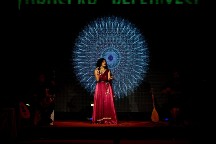 Azam Ali İle Toroslar’da Müzik Şöleni