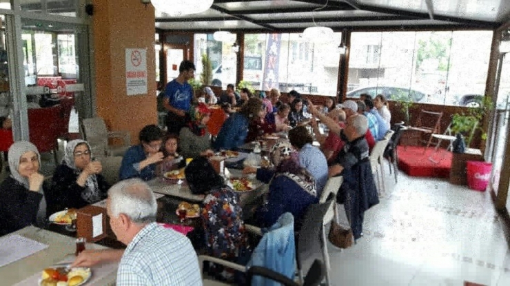 Edremit Körfezi’nde Çölyak Hastaları Dernek Çatısı Altında Bir Araya Geldi