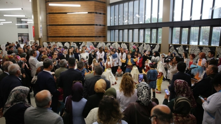 Melmek’te Kağıt Rölyef Ve İğne Oyası Sergisi Açıldı