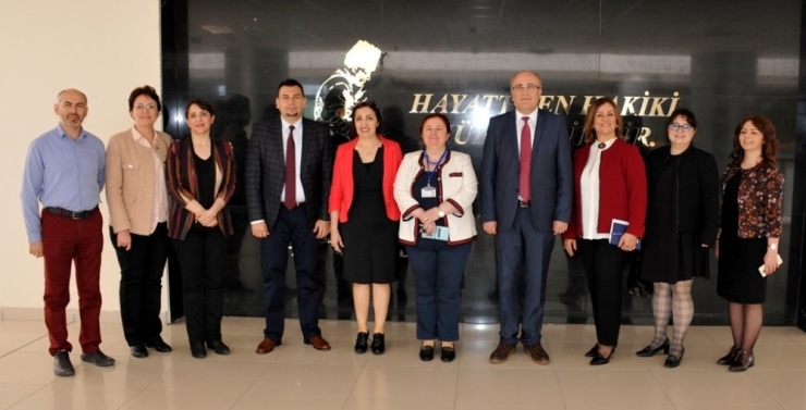 "Sağlık İçin Beslenme" Konferansı