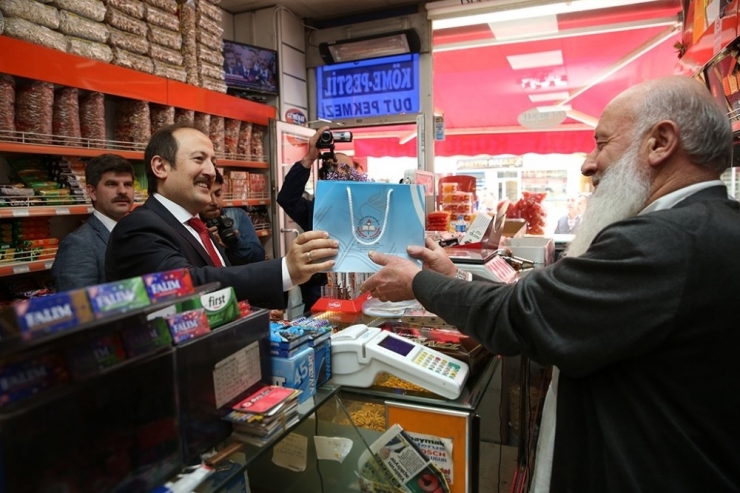 Vali Pehlivan: “Hayat Yolunda Da Yol Arkadaşınız Kitap Olsun”