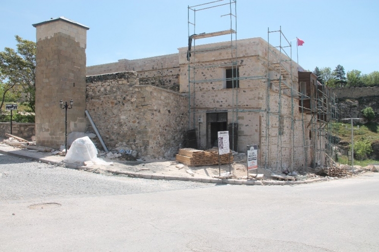 300 Yıllık Konak Restore Ediliyor