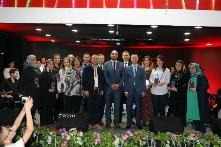 İlkadım Sanat Günleri Kahramanlık Türküleriyle Son Buldu