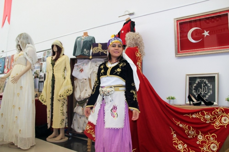 El Emeği, Göz Nuru Eserler Sergilendi