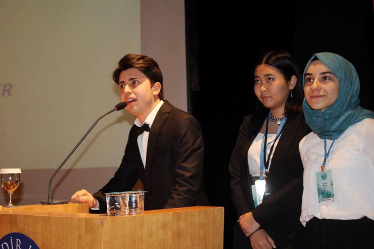 İhlas Koleji Öğrencisi Hasmun18’de Komite Başkanı Oldu