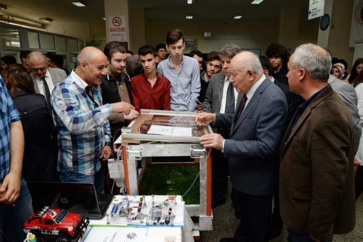Öğrencilerin Projeleri Binaya Sığmadı