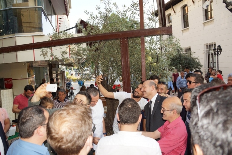 Bakan Soylu’ya Aydınlılar Yoğun İlgi Gösterdi