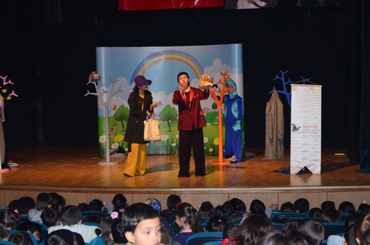 Tiyatro Oyunuyla Miniklere Hayvan Sevgisini Aşılanıyor