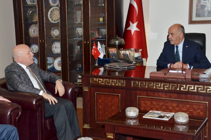 Başkan Sekmen’den Etso Yönetimine Tebrik Ziyareti