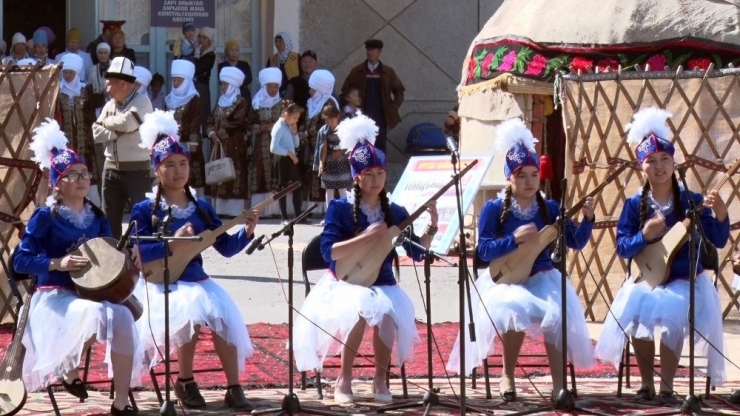 Kırgızistan’da Uluslararası Çocuk Müzik Ve Tiyatro Festivali