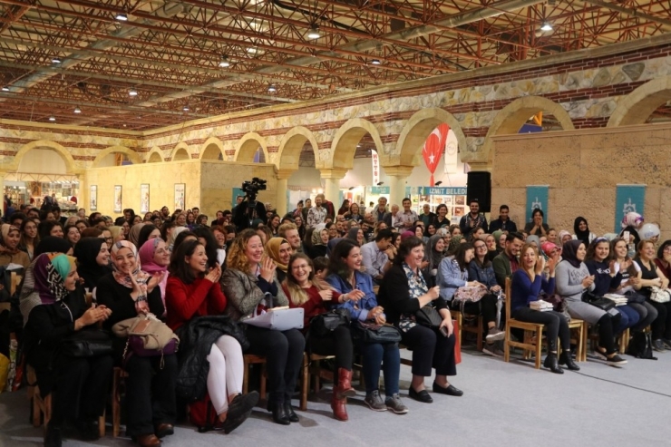Kitap Fuarında Kütüphaneler Ve Çocuklar Arasındaki İlişki Konuşuldu