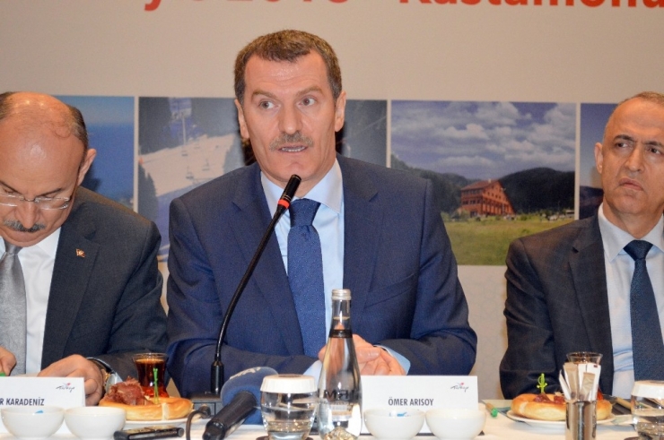 Türkiye’ye Bu Yıl 40 Milyondan Fazla Turist Bekleniyor