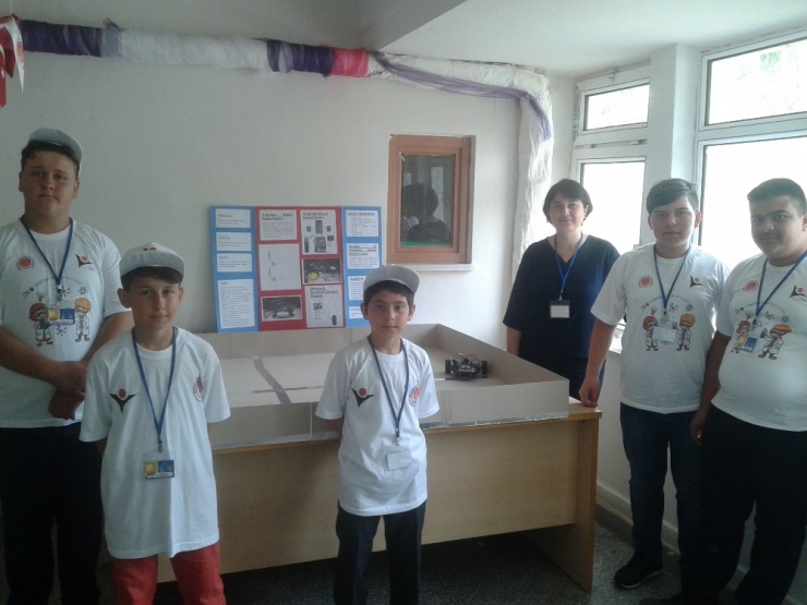 Malkara İmam Hatip Ortaokulunda ’Bilim Fuarı’ Düzenlendi