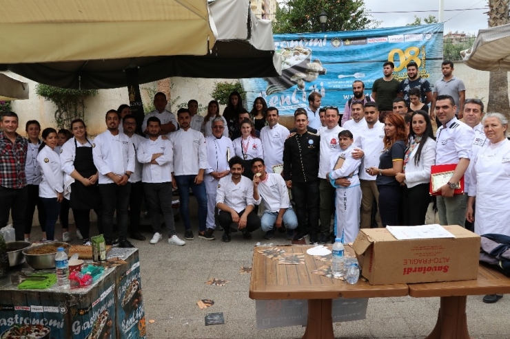 Toros Üniversitesi’nde Gastronomi Şenliği