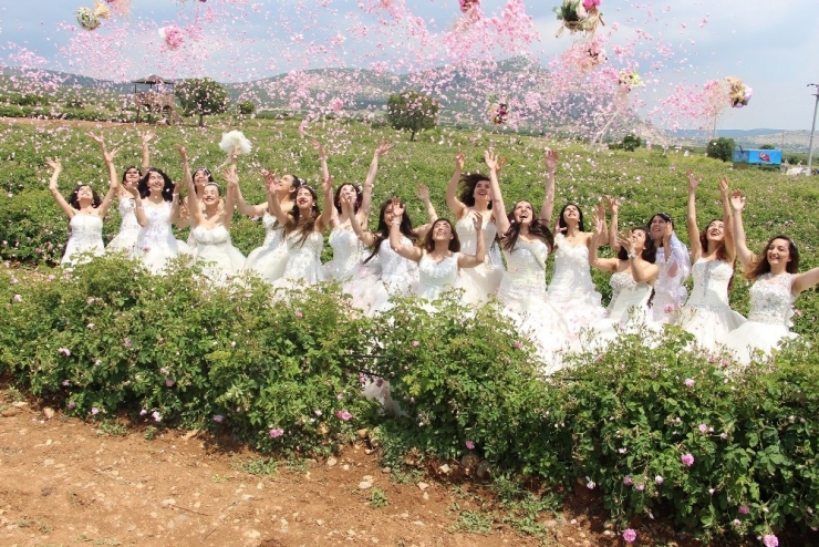 Isparta’da Gül Festivali Coşkusu