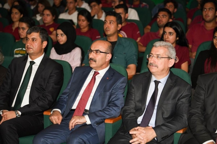 "Geleceğin Okulunda, Okulun Hep Yanında" Projesi