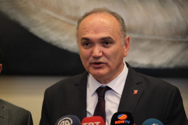 Bakan Özlü: “Yerli Otomobil Sözleşmesini Erteliyoruz”