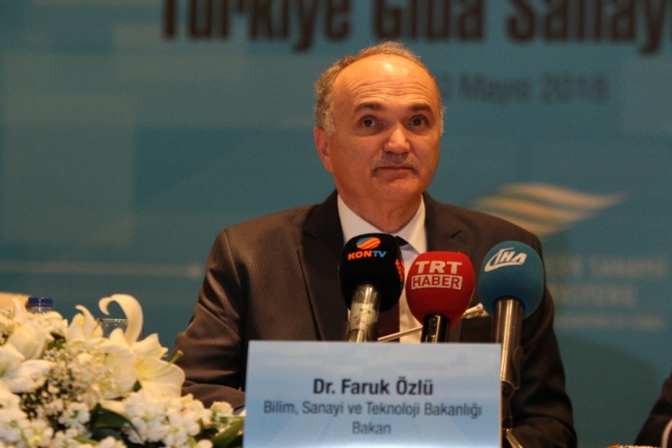 Bakan Özlü Konya’da Türkiye Gıda Sanayii Zirvesi’ne Katıldı