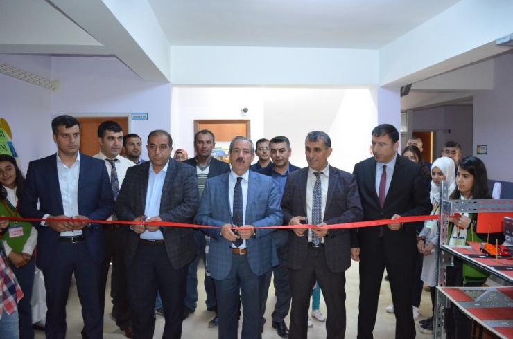 Adilcevaz’da Bilim Fuarı Ve Kermes