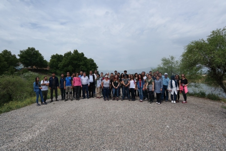 Yesemek Açık Hava Müzesi’nde Üniversite Öğrencileri İçin Gençlik Kampı Düzenlendi