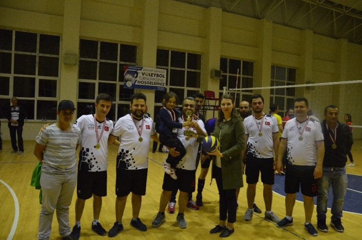 Çifteler’de Voleybolda Maçları Tamamlandı